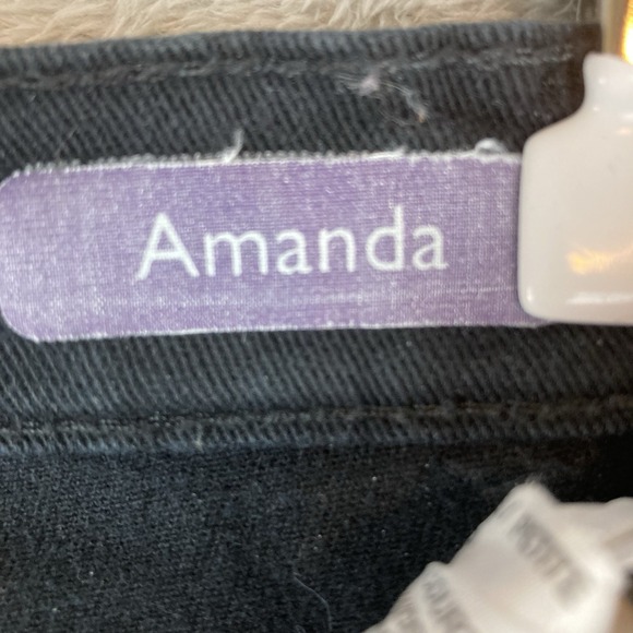 Gloria‎ Vanderbilt Amanda Jeans Size 10P Black Capri Denim Stretch - Picture 14 of 16